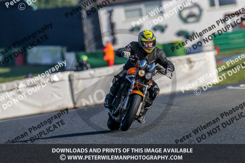 PJM Wedding Photography;enduro digital images;event digital images;eventdigitalimages;mallory park;mallory park photographs;mallory park trackday;mallory park trackday photographs;no limits trackdays;peter wileman photography;racing digital images;trackday digital images;trackday photos